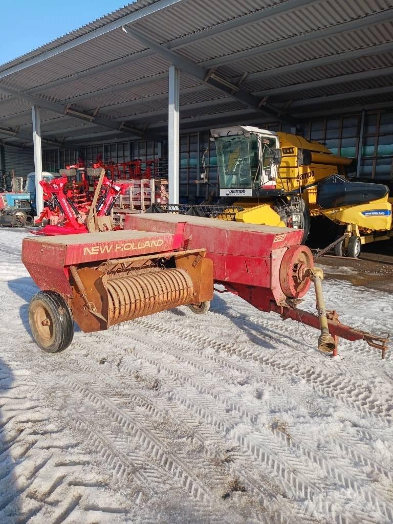 New Holland 265 Lis na hranaté balíky