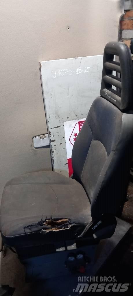 Iveco Daily.     3802247 Kabiny a interiér