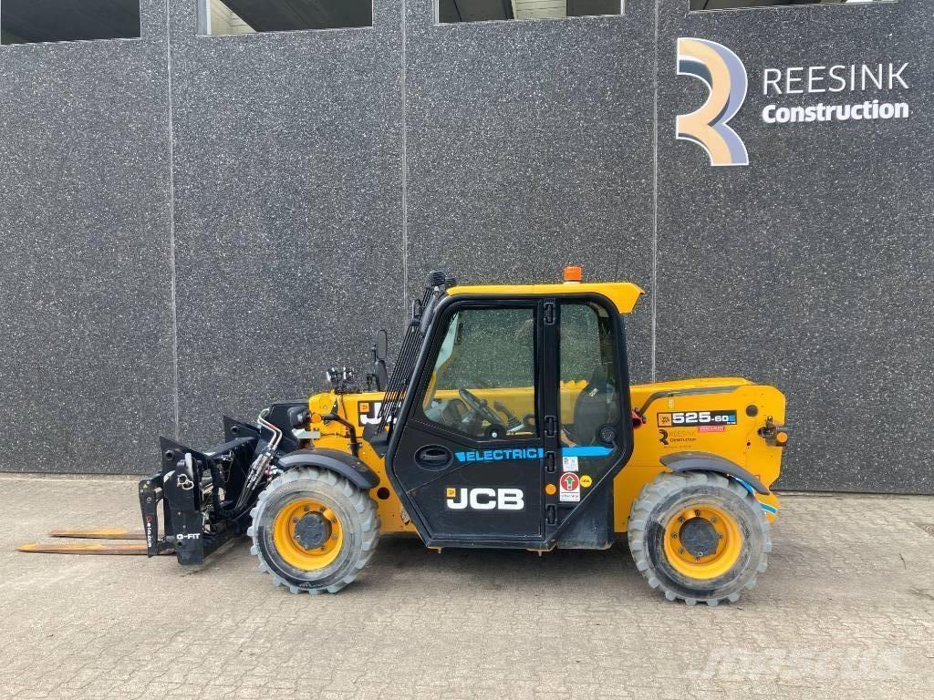 JCB 525-60 E Teleskopické manipulátory