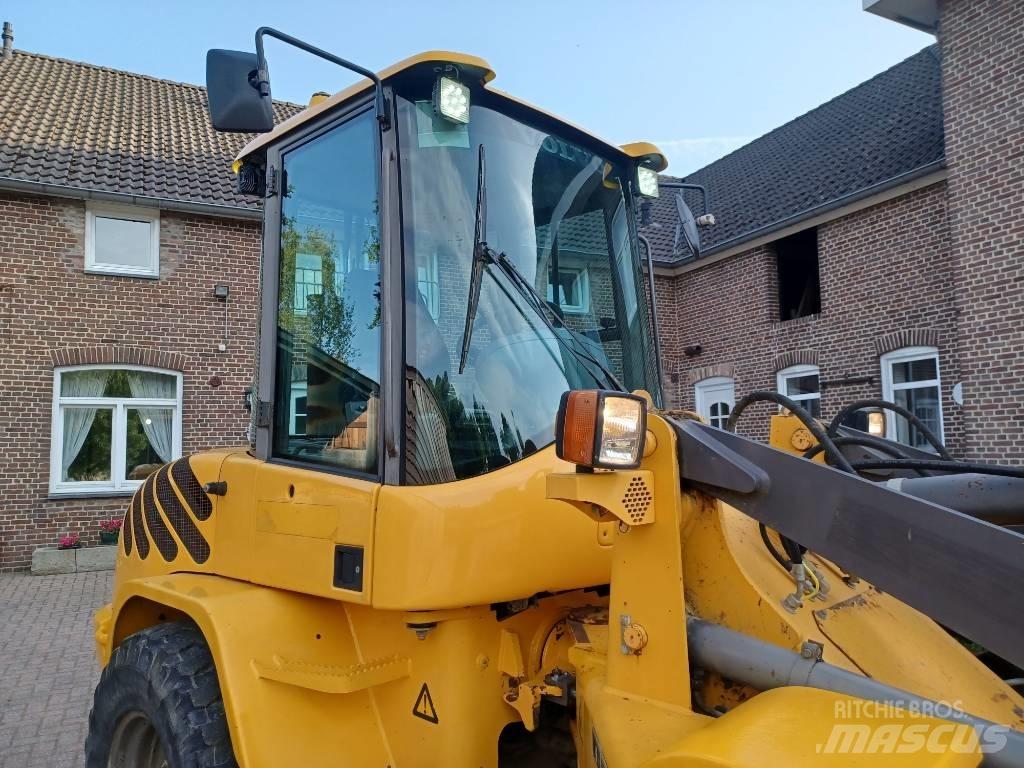 Volvo L 30 B Kolové nakladače