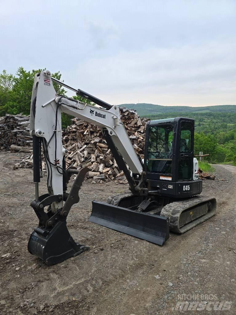 Bobcat E 45 Mini rýpadla < 7t