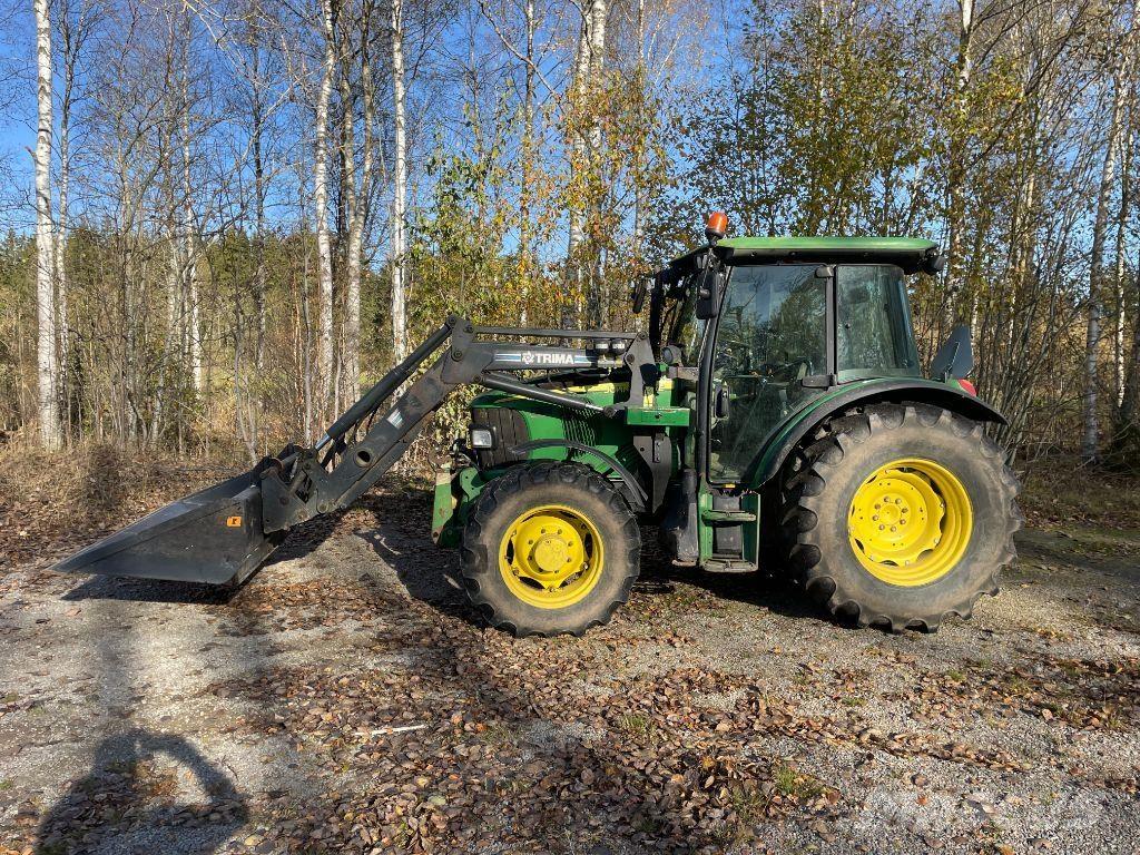 John Deere 5720 Traktory
