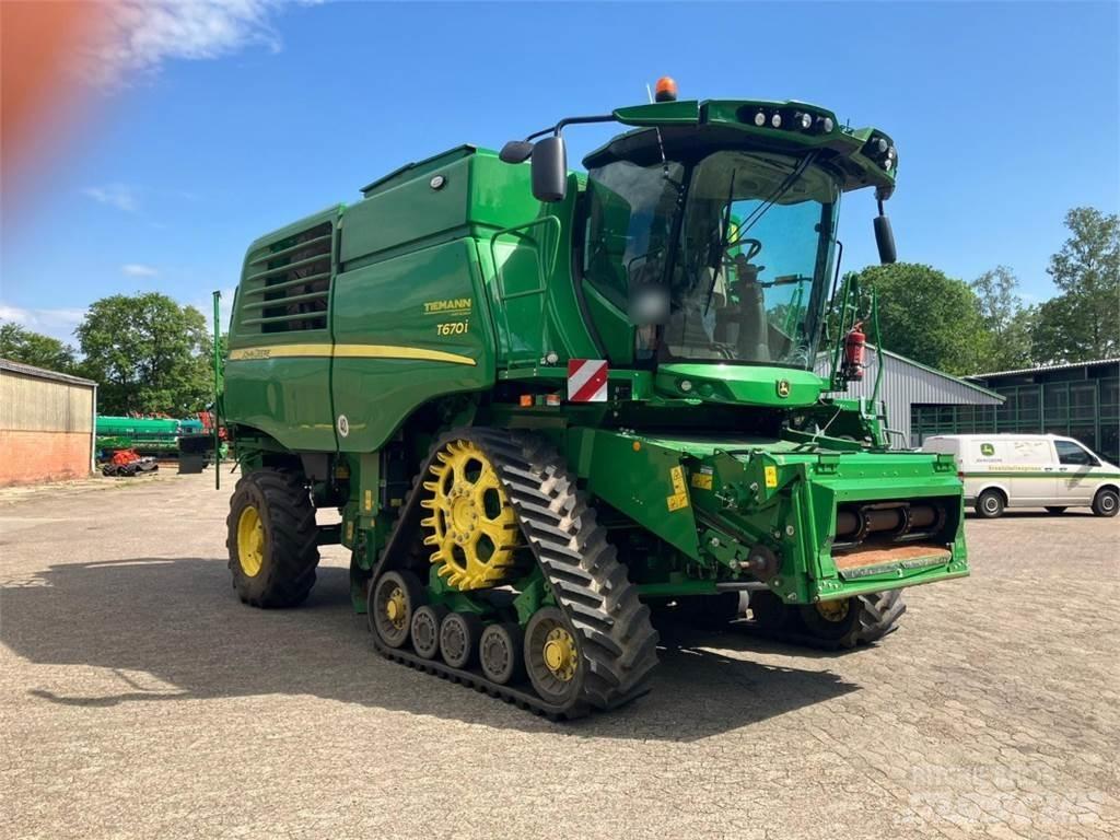 John Deere T670 Sklízecí mlátičky