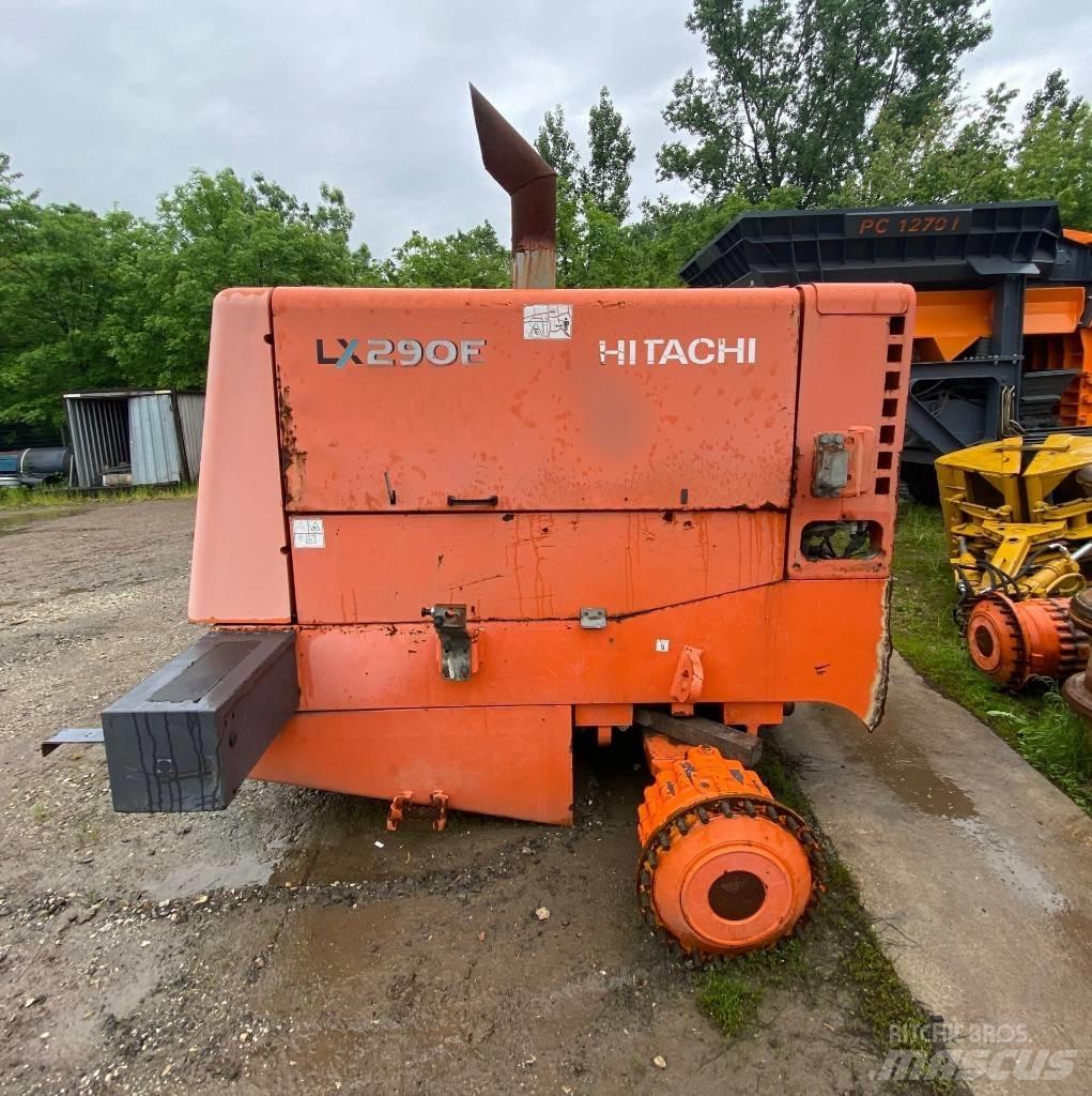 Hitachi LX 290 E Kolové nakladače