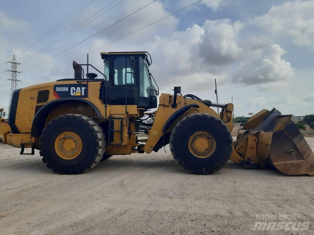 CAT 980M Kolové nakladače