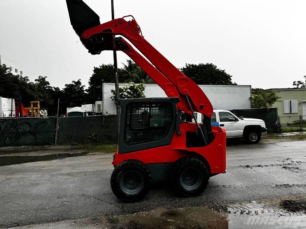 Kubota SSV 75 Smykem řízené nakladače