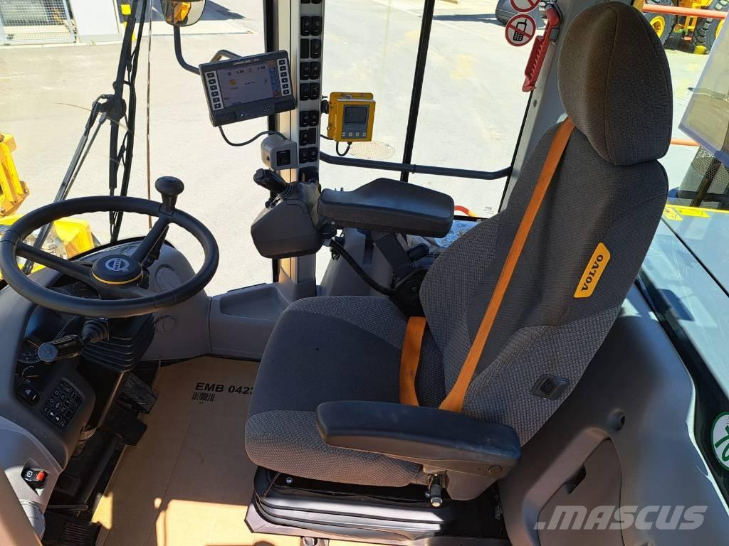 Volvo L 220 H Kolové nakladače