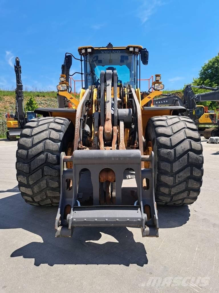 Volvo L 220 H Kolové nakladače