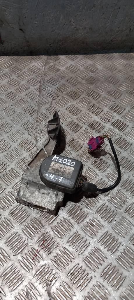 MAN TGA  812559706084 Kabiny a interiér