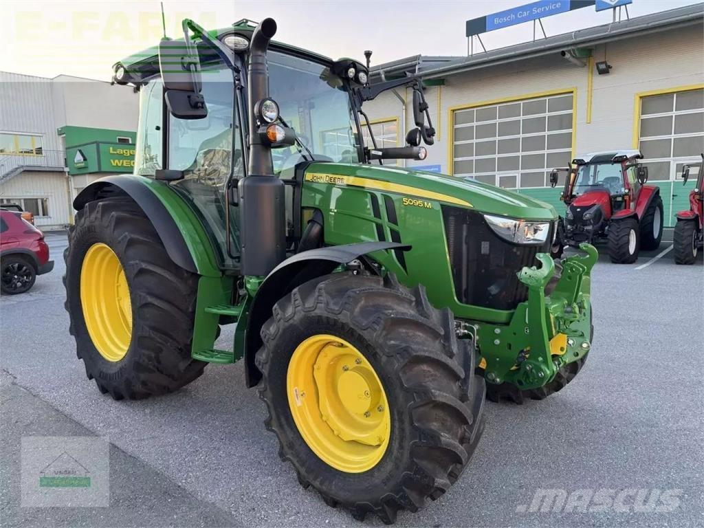John Deere 5095 m Traktory