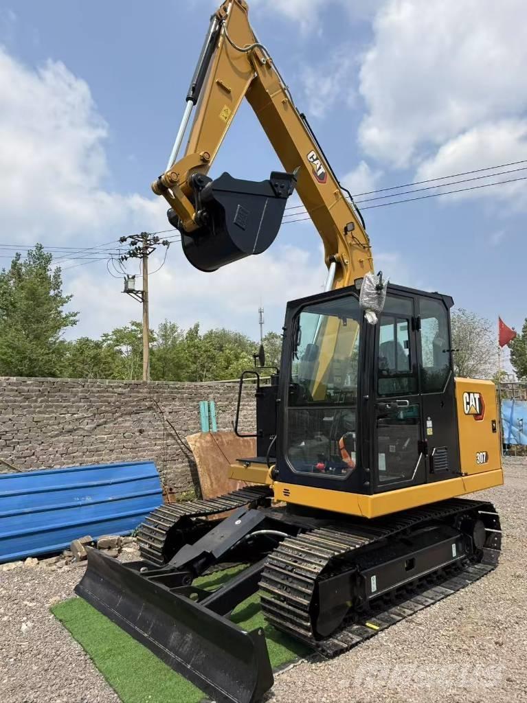 CAT 307 Pásová rýpadla