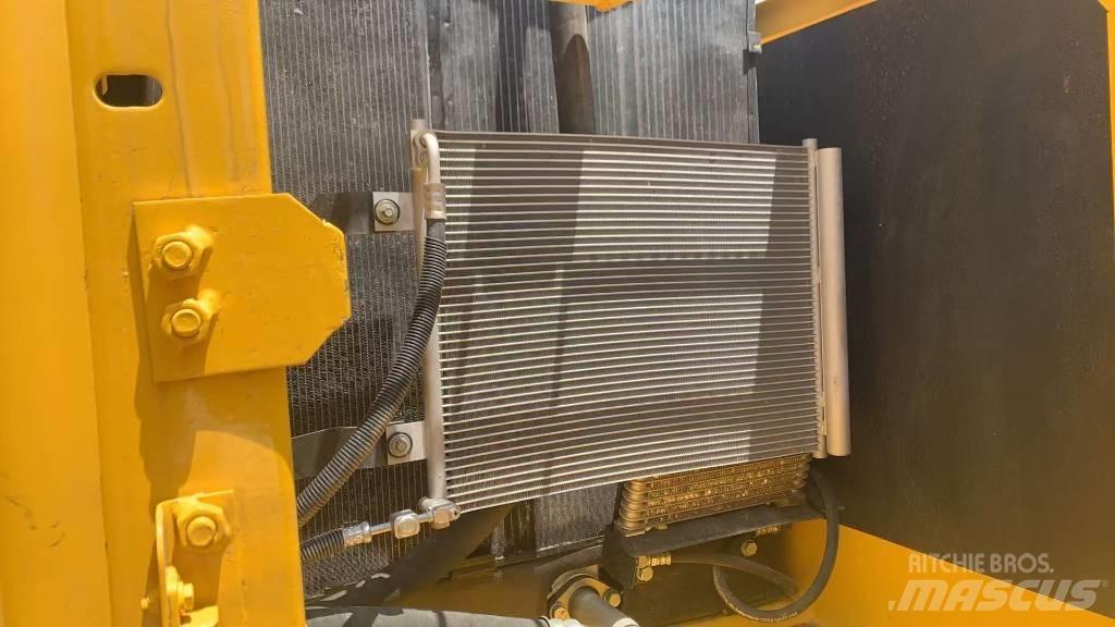 Komatsu PC 200 -8mo Pásová rýpadla