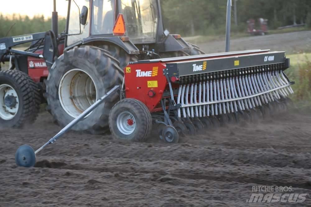 Tume CK 4000 Mechanické secí stroje