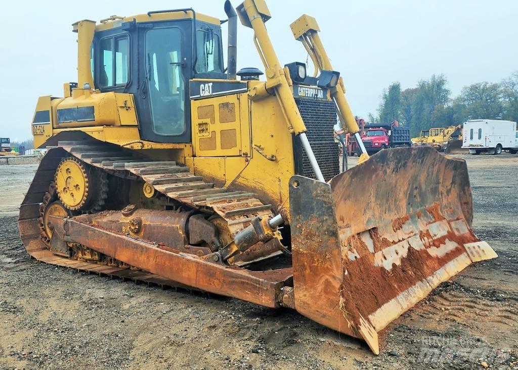CAT D 6 R II Pásové dozery