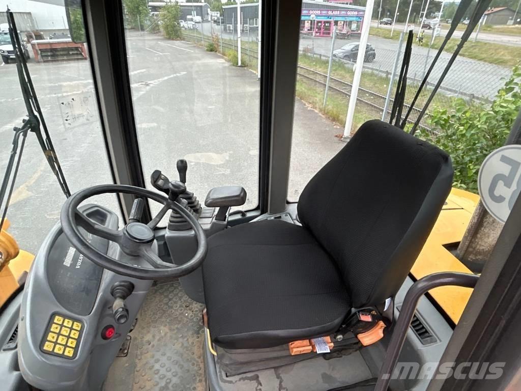 Volvo L 40 B Kolové nakladače