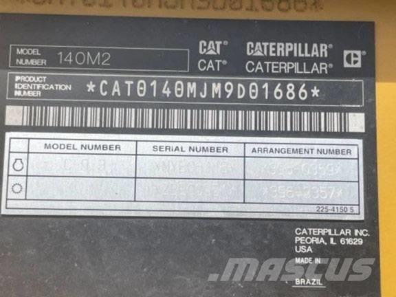 CAT 140 M 2 Grejdry