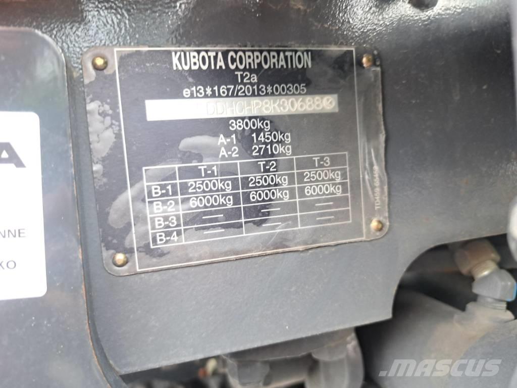 Kubota L2-622 Kompaktní traktory