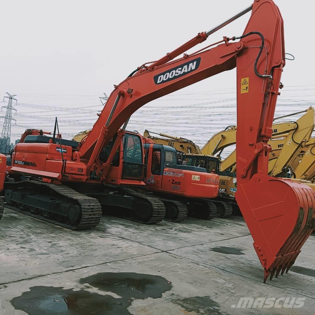 Doosan DX 300 LC Pásová rýpadla