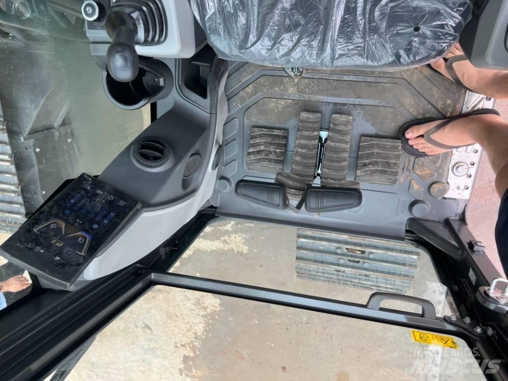 XCMG XE200GH Pásová rýpadla