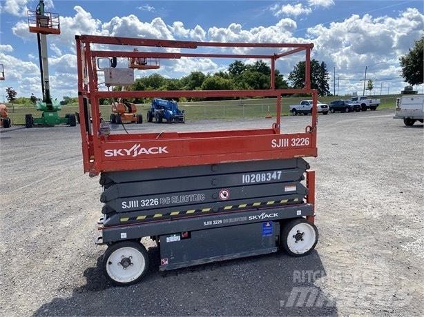 SkyJack SJ III 3226 Nůžková zvedací plošina