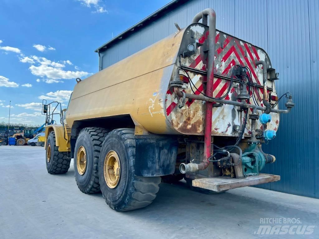 CAT 740 WATER TRUCK Cisterny na vodu