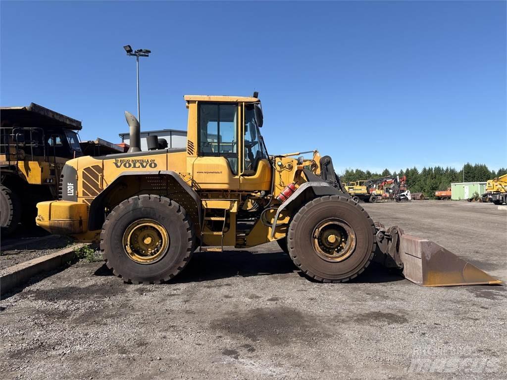 Volvo L120F Kolové nakladače