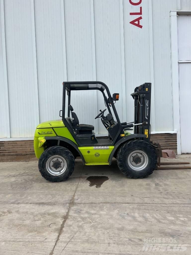 Agrimac TH210 Teleskopické manipulátory