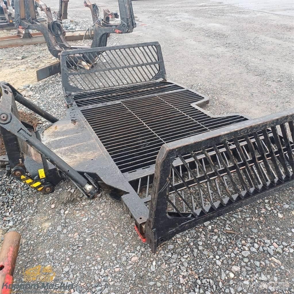 Komatsu 895 Další komponenty