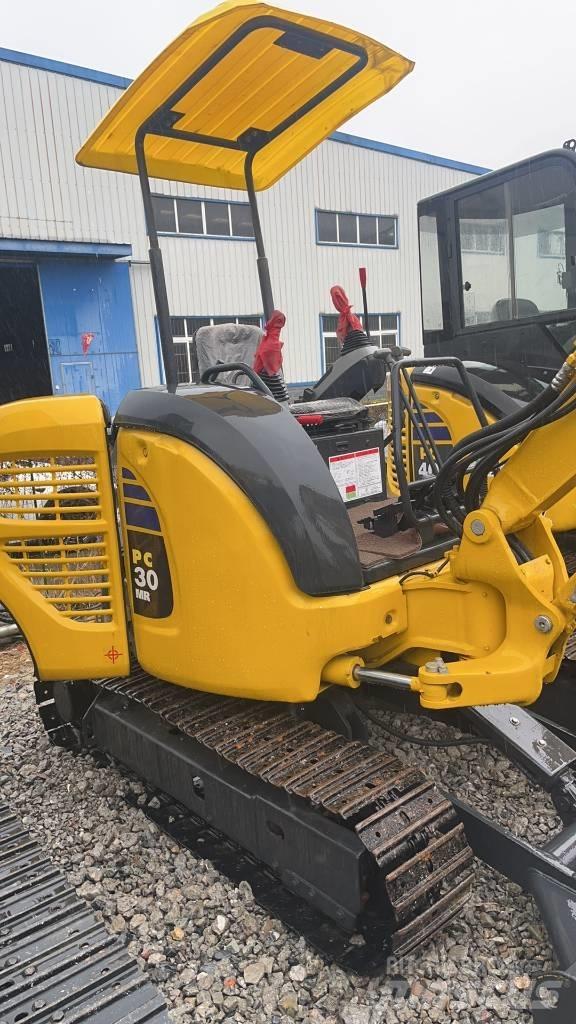 Komatsu PC 30 Pásová rýpadla