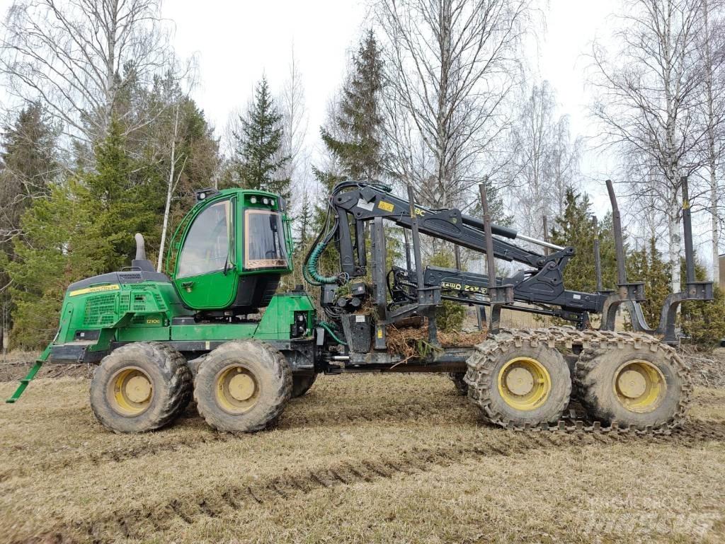 John Deere 1210 G Vyvážecí traktory