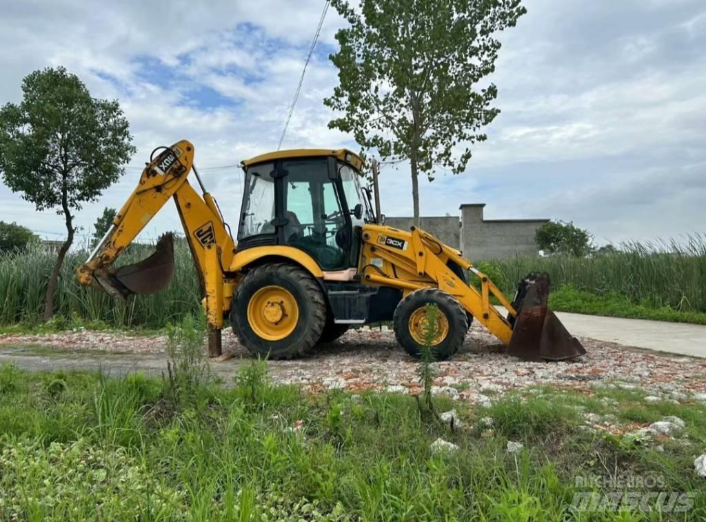 JCB 3 CX Rýpadlo-nakladače
