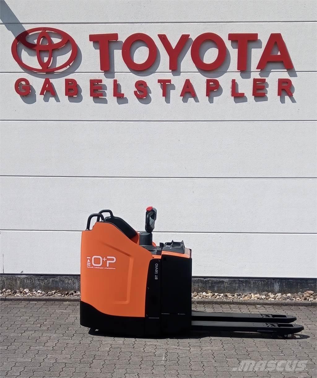 Toyota LPE 250 Ručně vedené vysokozdvižné vozíky