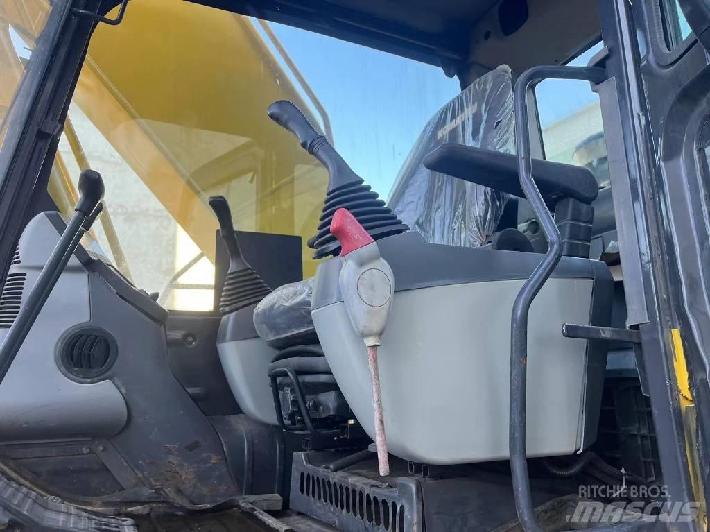 Komatsu pc220-8mo Pásová rýpadla