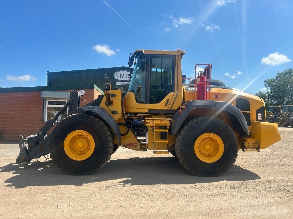 Volvo L110H L/Boom Kolové nakladače