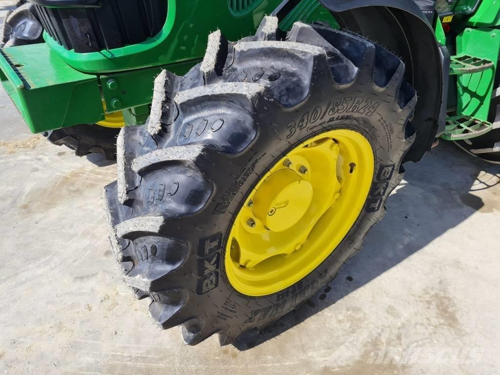 John Deere 5090 M Traktory