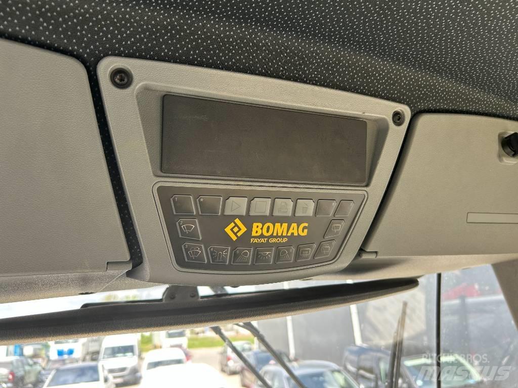 Bomag BW 177 D-5 Tahačové válce