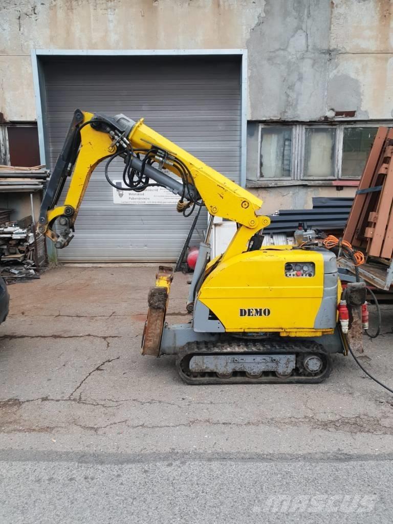 Brokk 180 Demoliční rýpadla