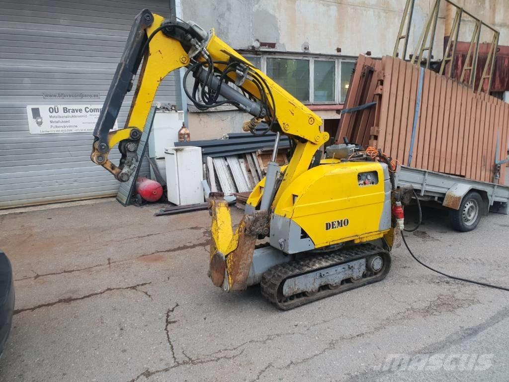 Brokk 180 Demoliční rýpadla