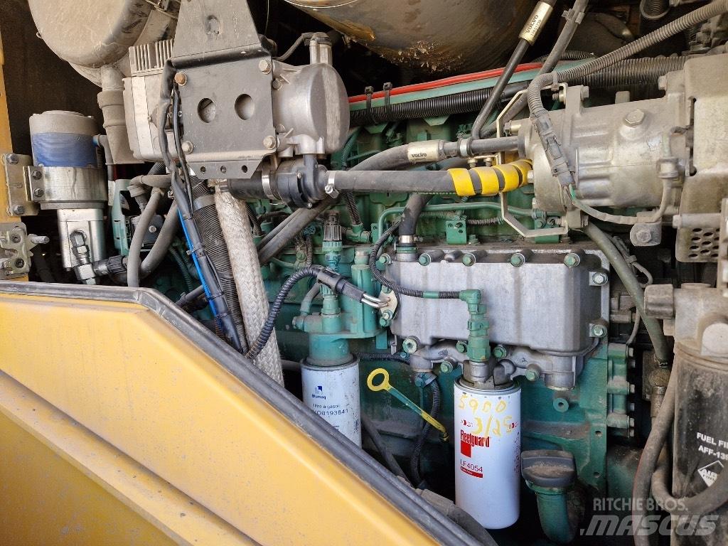 Volvo L 120 F Kolové nakladače