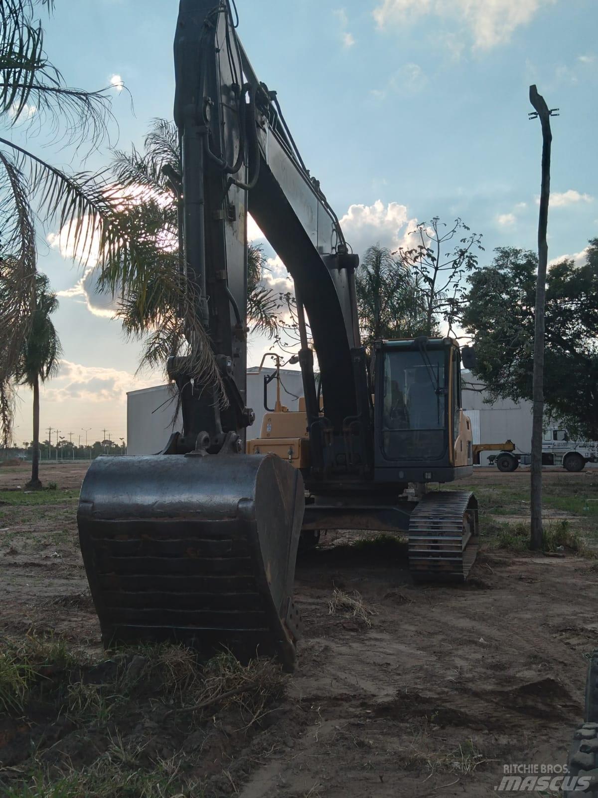 Volvo EC 250 D L Pásová rýpadla