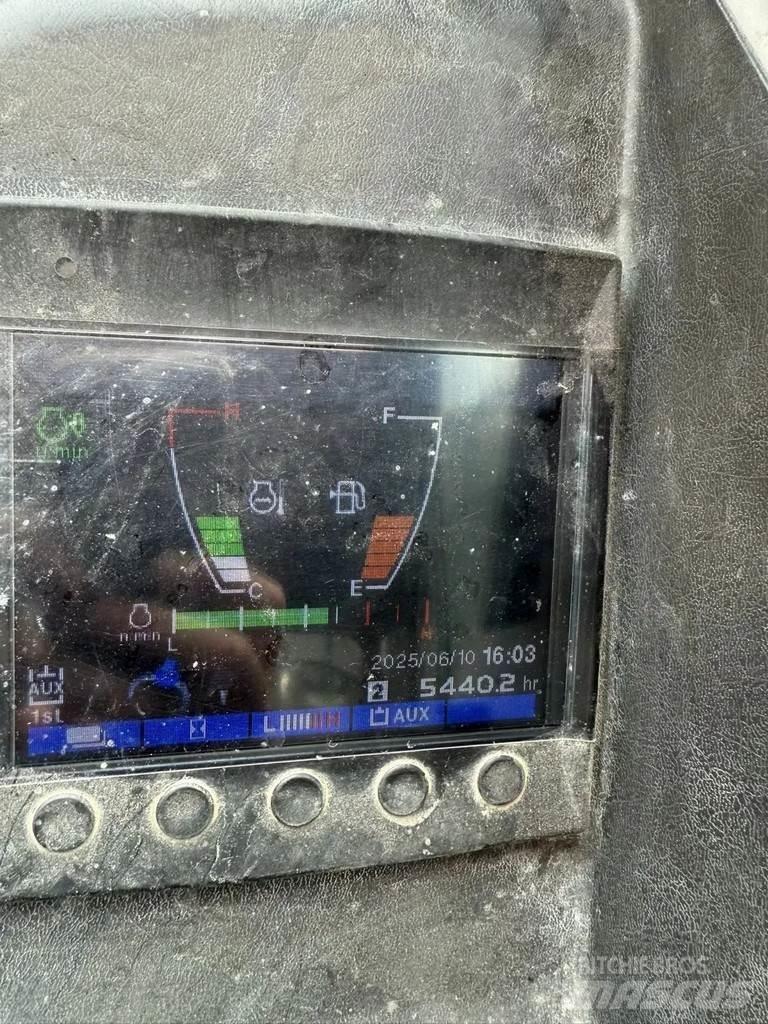 Takeuchi TB230 Mini rýpadla < 7t