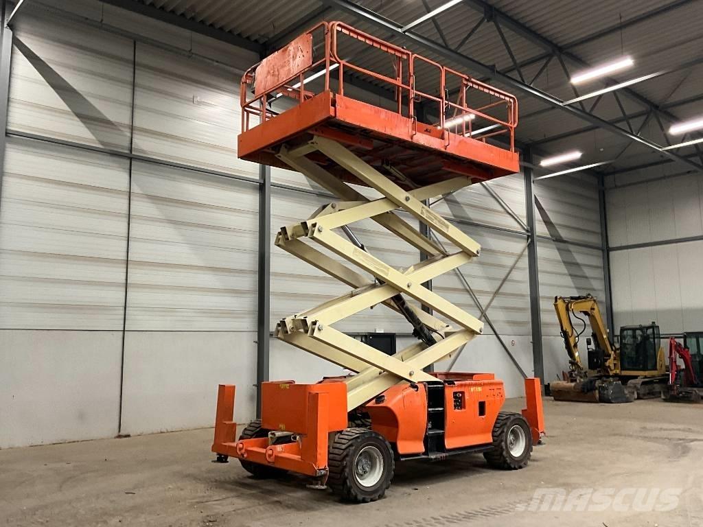 JLG 3394 RT Nůžková zvedací plošina