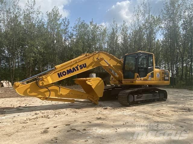 Komatsu PC200-8 Pásová rýpadla