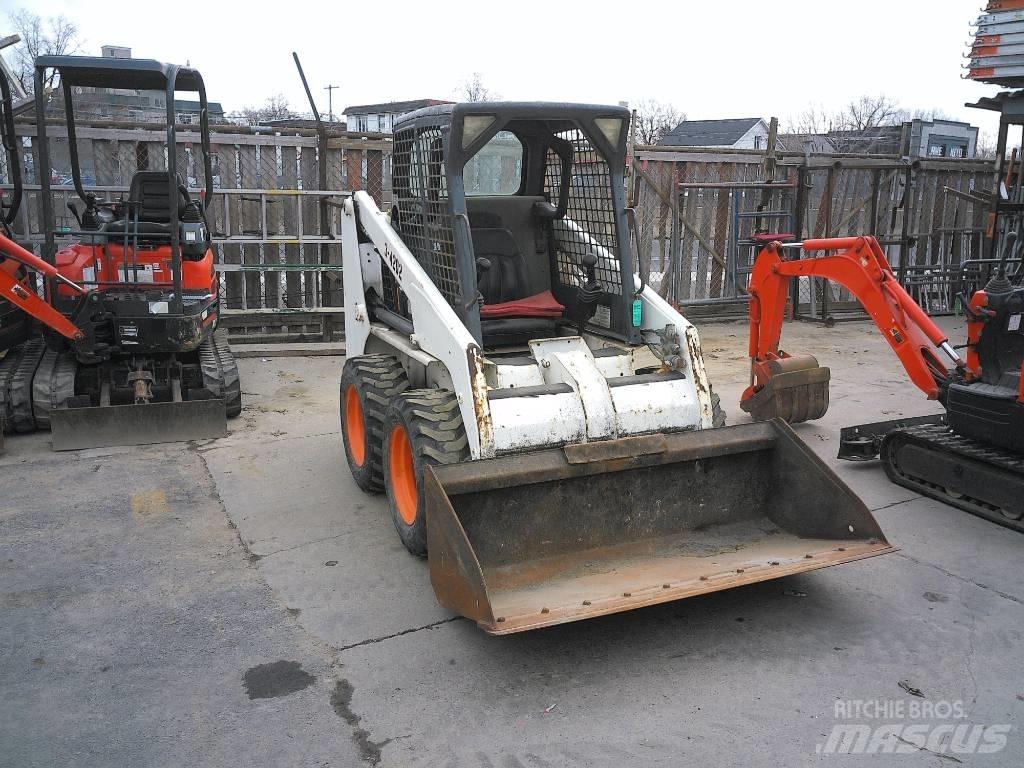 Bobcat S 130 Smykem řízené nakladače