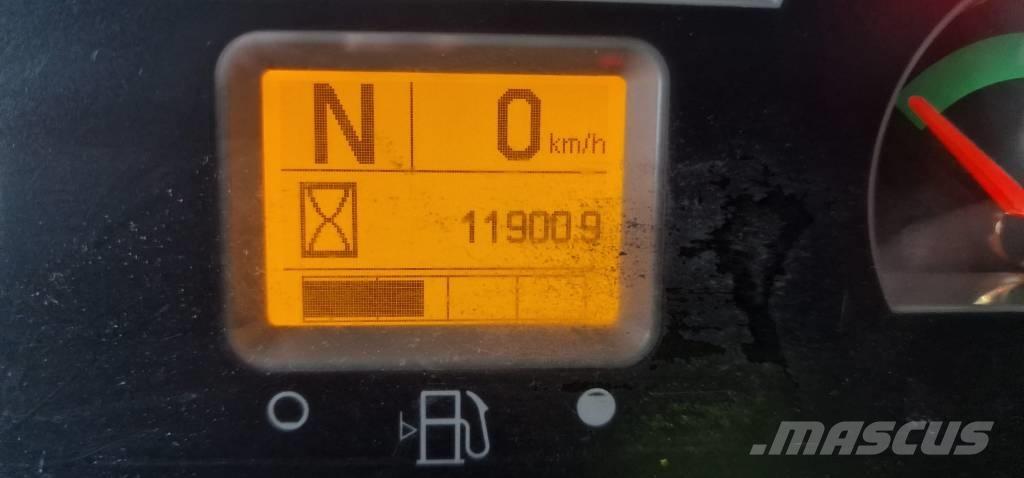 CAT 938 K Kolové nakladače