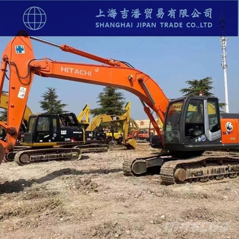 Hitachi ZX 250 Pásová rýpadla