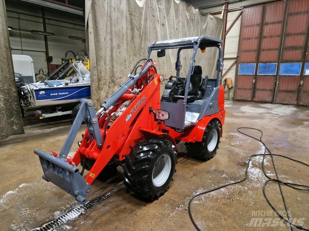 Flexitrac 1226 Víceúčelové nakladače