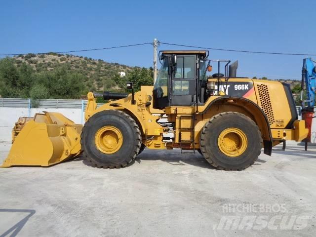 CAT 966K Kolové nakladače
