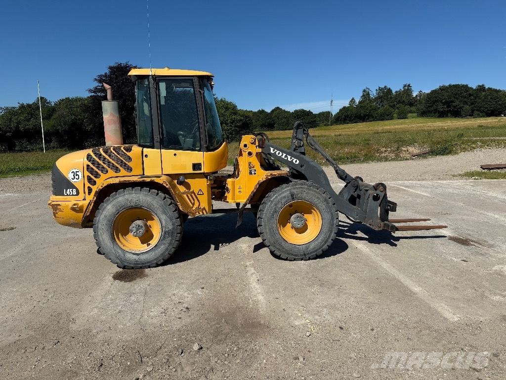 Volvo L 45 B Kolové nakladače