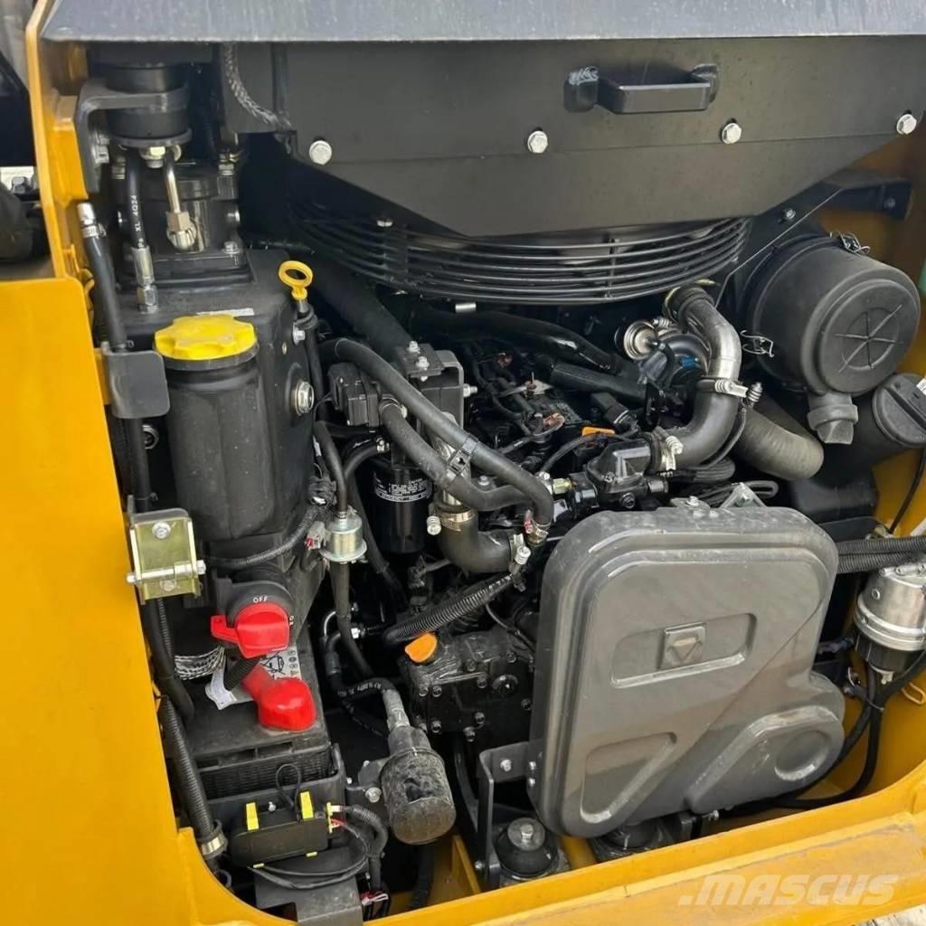 XCMG XC7-TV12 Smykem řízené nakladače